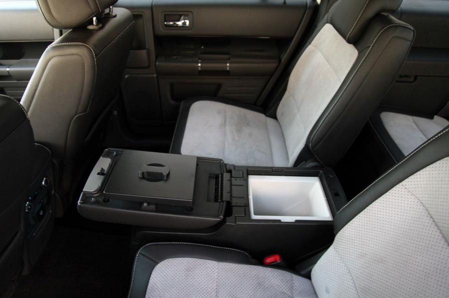  Ford Flex Titanium 2011 года  (фото 10 из 61)